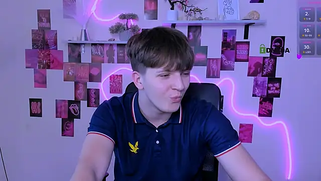 travis_wolf_'s Live XXX Chat