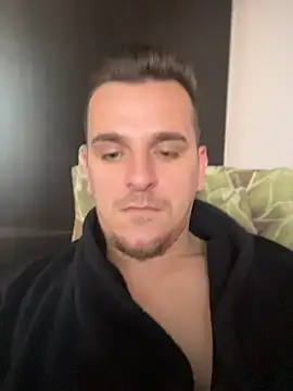 Huge_cock22cm 웹캠 쇼