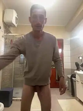 Gionnytav 现场XXX聊天