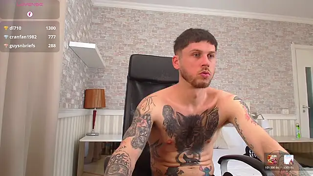 JonahShaw Show in webcam