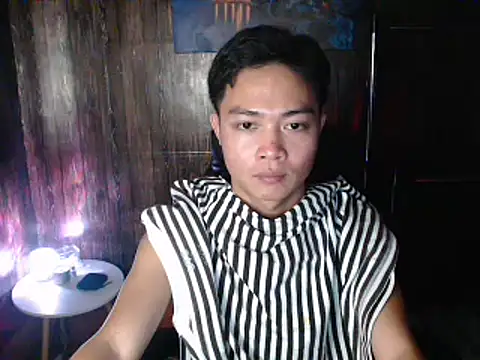 hotzachery 现场XXX聊天