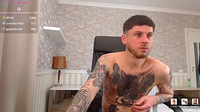 Živý XXX chat JonahShaw