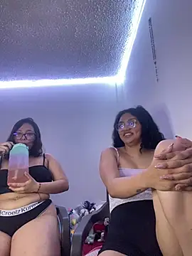 arymoon777 Webcam Show