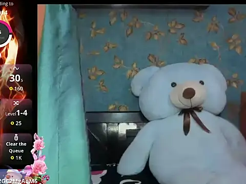 naughty_nazaraのライブXXXチャット