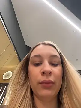 SashaCatt Adlı Modelin Web Kamerası Şovu