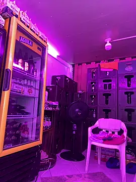 Chatroom XXX en direct de Hot_beauty__