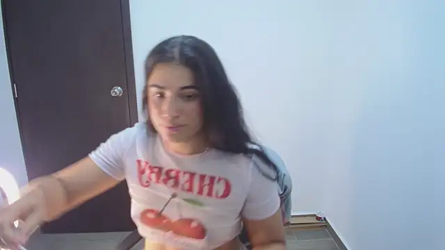 shyness_alice Obrolan Langsung XXX