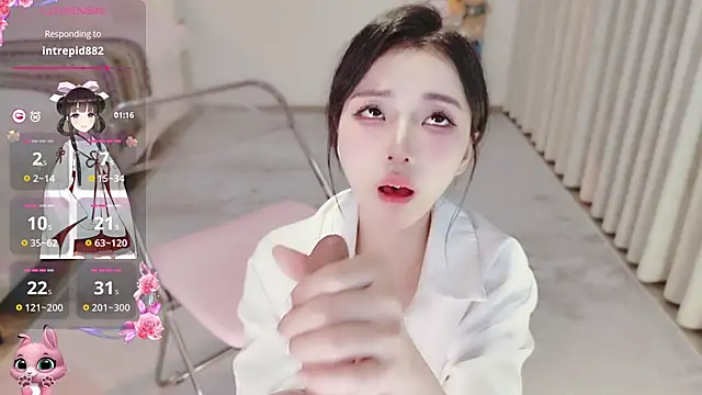 Bella-ox live XXX chat