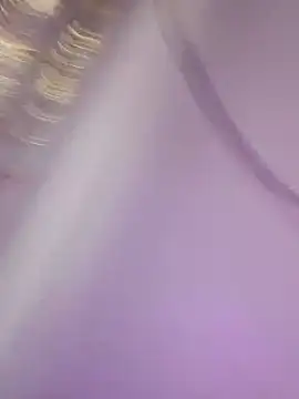 LANA___sexy Adlı Modelin Canlı XXX Sohbeti