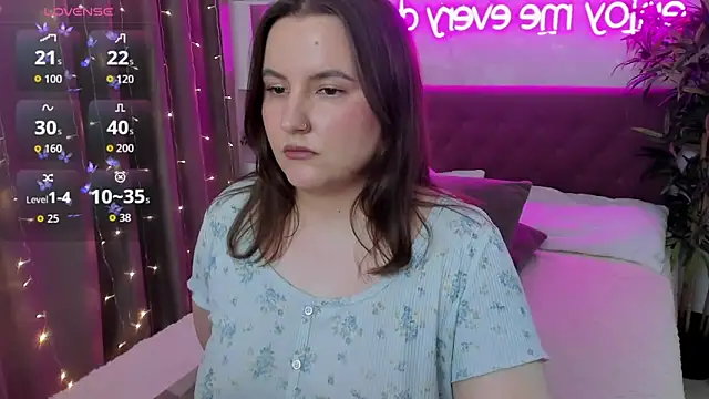 FeralPeach's Live XXX Chat