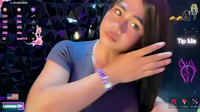 NyxaraSinDoll 在線直播表演