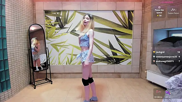 XXX chat uživo modela fleximona