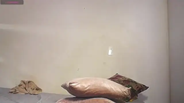 MrByronStallion 在線直播表演