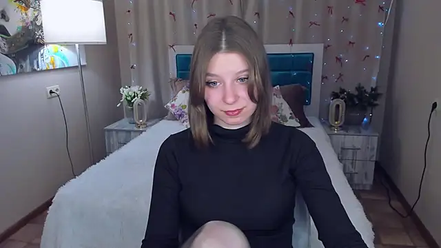 RinaMoore Adlı Modelin Canlı XXX Sohbeti