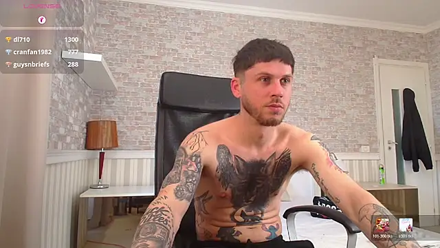 Chat XXX en directo de JonahShaw