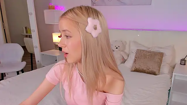 Anellyball élő XXX-chatje