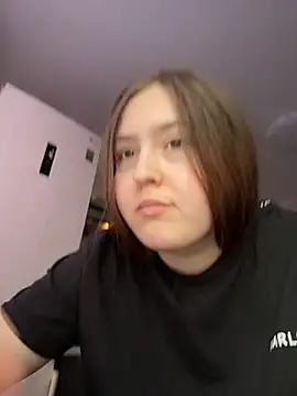 charmingggirl Show in webcam