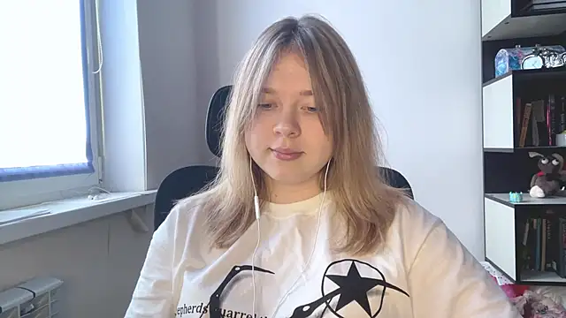 Show modela TomikoPfau na web-kameri