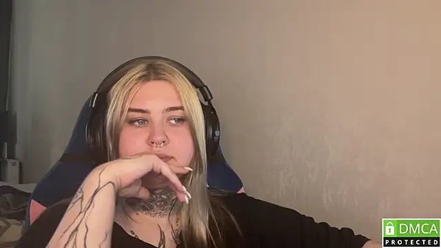 UnaXyling Chat XXX in diretta