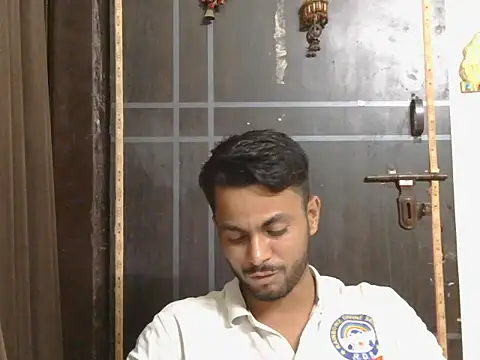 Stubborndesiboy Show Webcam