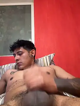 Show modela cssaris na web-kameri