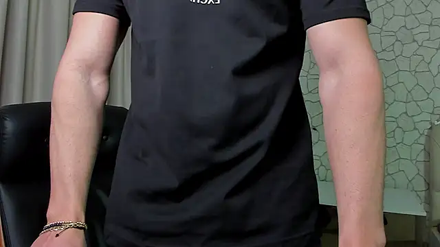 ClintMasters élő XXX-chatje