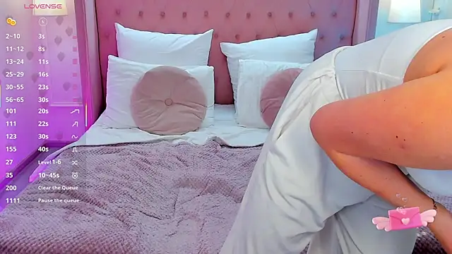 CassieRide live XXX chat