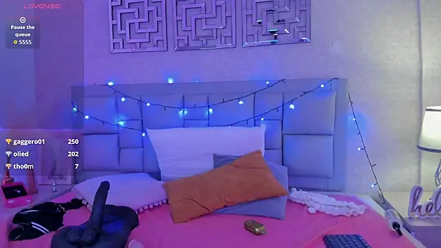 mika_doll 即時 XXX 聊天