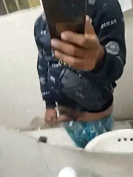 trox_memide21cm webkamerás műsora