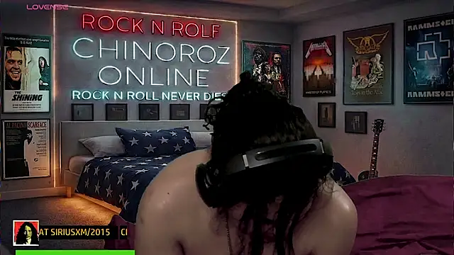 Show modela chino_roz na web-kameri