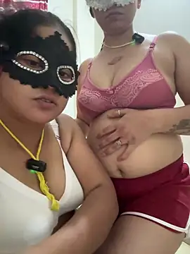 Show de NaughtyDesiGirls na webcam