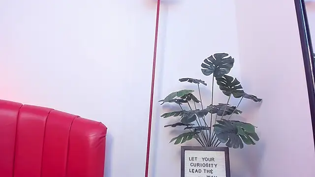 XXX chat uživo modela Aziel_Jenner