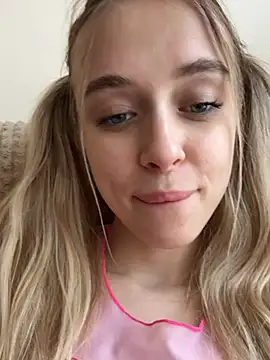 enjoy_my_beauty webkamerás műsora