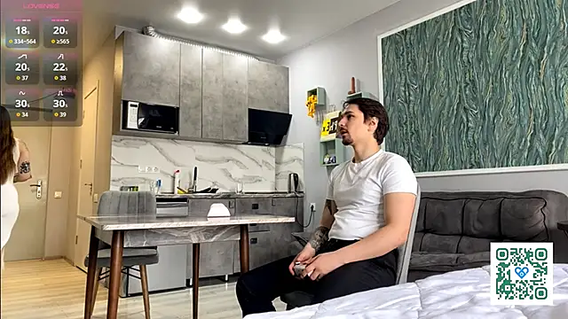 Miley_and_Michael's Live XXX Chat