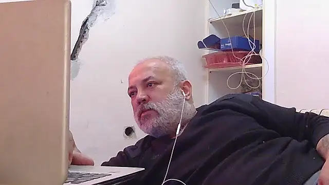 Show modela husoizmir na web-kameri