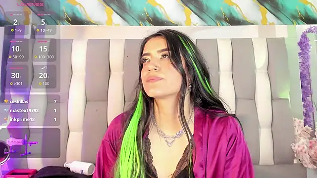 Chat XXX en directo de IsaDiiaz