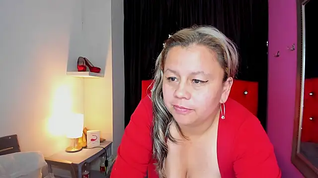 ScarletBigTitties Live XXX-Chat