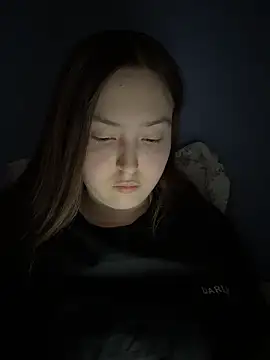 charmingggirl 即時 XXX 聊天