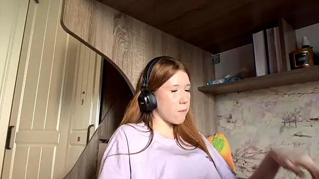 KiraNice1's Live XXX Chat