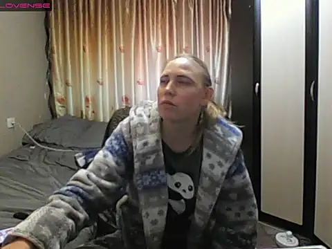 JenniDeep – Naživo XXX chat