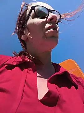 Dettybitch40 Live XXX-Chat