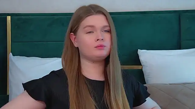 CrystalLyons – Naživo XXX chat