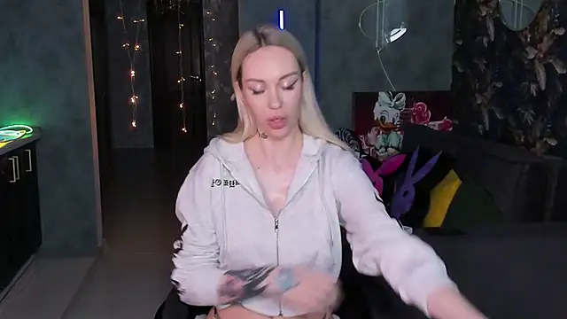 Blckmirrorr's Live XXX Chat