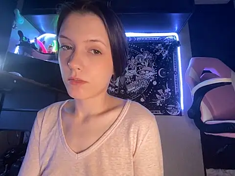 Pokazy przed kamerką – Thedeepwebcutie