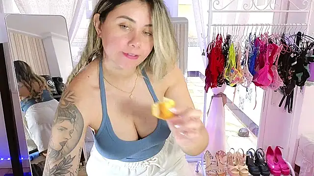 Chat +18 de Tawny_cox ao vivo