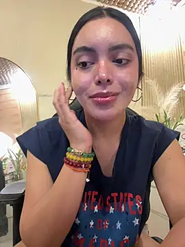 TS-SimplyTheBest Live XXX Chat