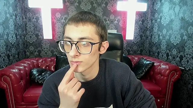 Pokazy przed kamerką – RonBevs