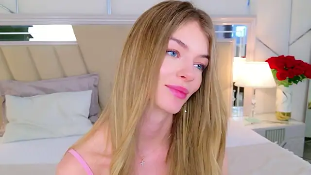 MeganMour Chat XXX in diretta