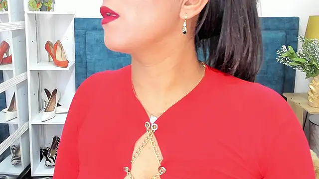 دردشة IsadoraVex الجنسية المباشرة