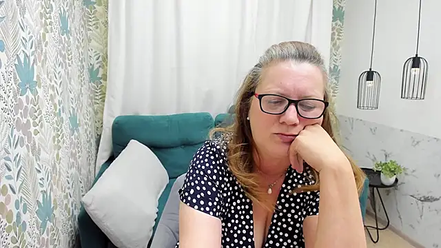 LeaPure's Live XXX Chat